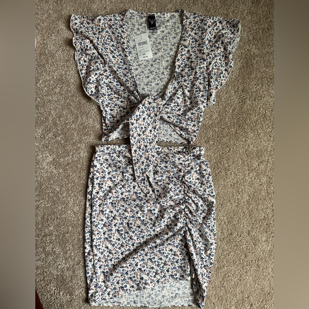 Floral Print Women's Skirt Set